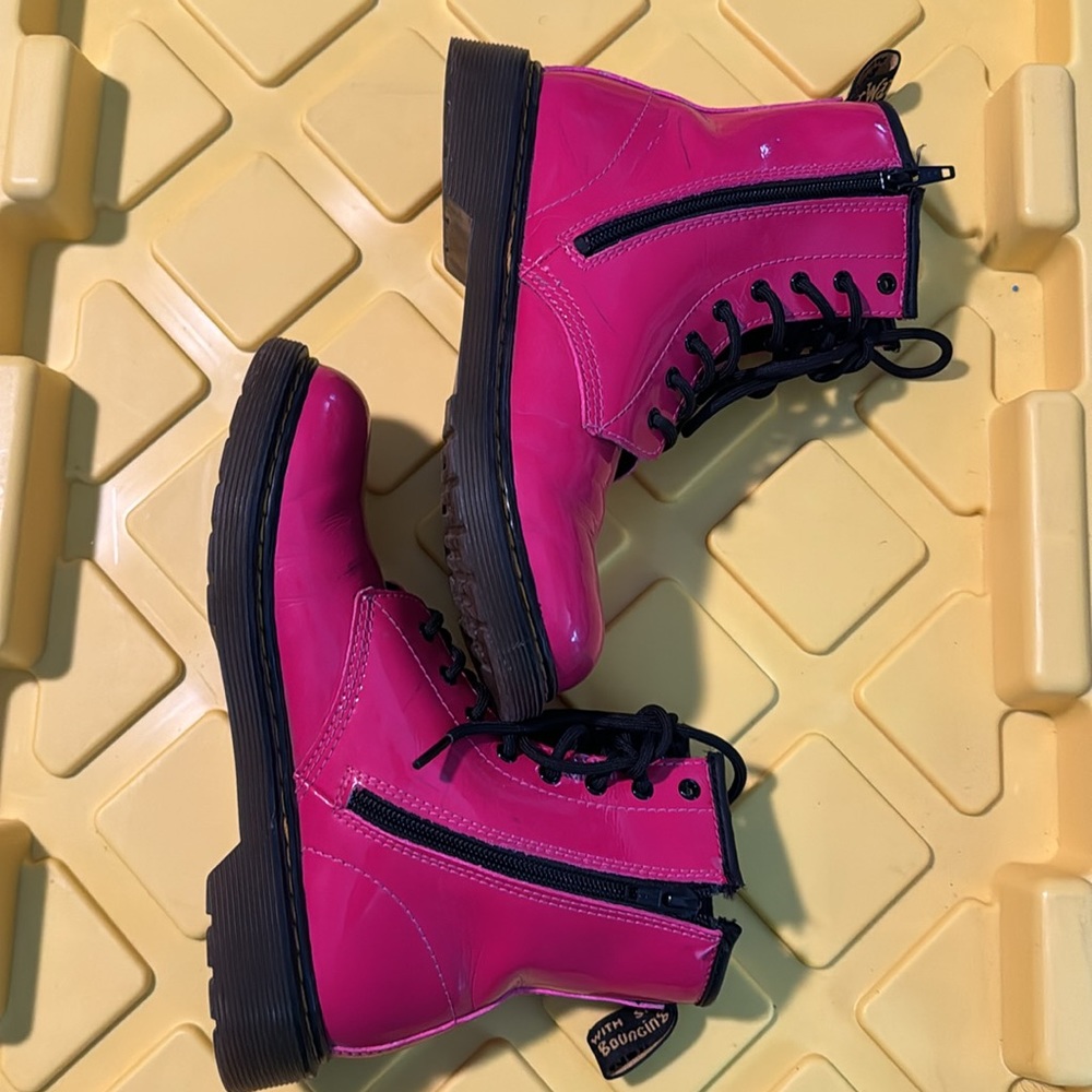 Hot pink Doc Martens - Picture 4 of 7